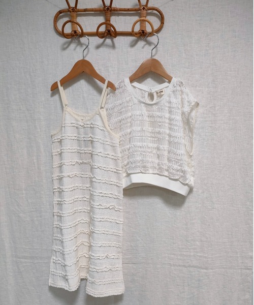 TARKER（ターカー）の「フリルジャガードキャミワンピース（ワンピース・キッズ・ブラック/オフホワイト・90/100/110/120/130/140/150）」の8枚目の写真