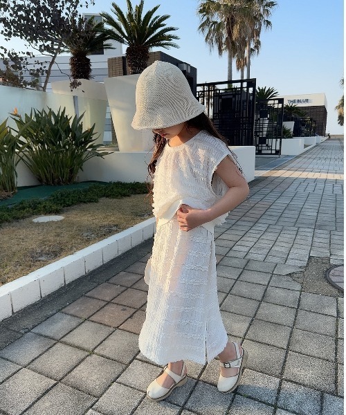 TARKER（ターカー）の「フリルジャガードキャミワンピース（ワンピース・キッズ・ブラック/オフホワイト・90/100/110/120/130/140/150）」の22枚目の写真