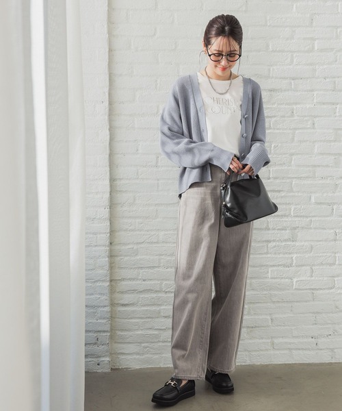 GLOBAL WORK(グローバルワーク)の「リッチクリーンプリントロンT/286046(Tシャツ/カットソー・レディース・スミクロ/グレイッシュベージュ/ホワイト系その他7/ホワイト系その他6/ホワイト系その他5・MEDIUM/SMALL/LARGE)」の12枚目の写真