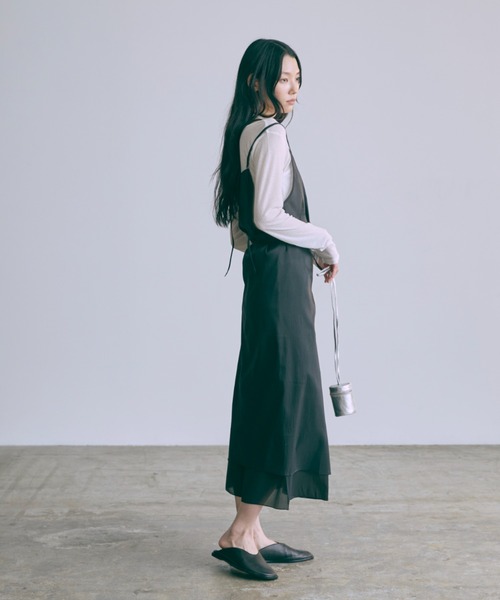 EN NEUME（エンノイム）の「Faux Layer Sheer Ribbed Top（Tシャツ/カットソー・レディース・ブラック/杢グレー/イエロー/ホワイト・FREE）」の21枚目の写真