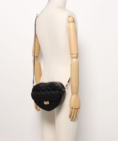 one wayザッカ（ワンウェイザッカ）の「ハートキルティングチェーンバック（ショルダーバッグ・レディース・ブラック/レッド/アイボリー・FREE）」の7枚目の写真