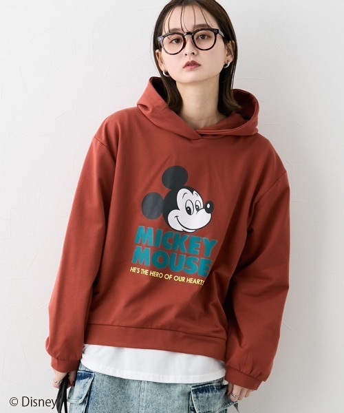 Disney（ディズニー）の「【販売終了】【Disney】いろいろキャラクターフード付トレーナー(親子おそろいコーデ可）（スウェット・レディース・オフホワイト/テラコッタ/ブラック・5L～6L/L～LL/3L～4L）」の5枚目の写真