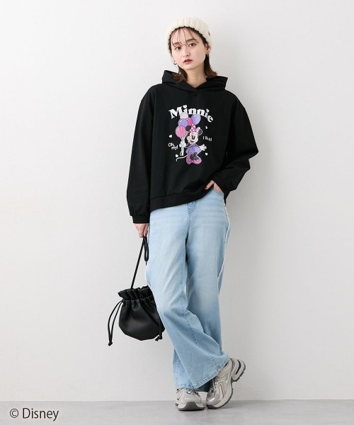 Disney（ディズニー）の「【販売終了】【Disney】いろいろキャラクターフード付トレーナー(親子おそろいコーデ可）（スウェット・レディース・オフホワイト/テラコッタ/ブラック・5L～6L/L～LL/3L～4L）」の7枚目の写真