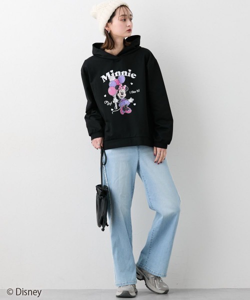 Disney（ディズニー）の「【販売終了】【Disney】いろいろキャラクターフード付トレーナー(親子おそろいコーデ可）（スウェット・レディース・オフホワイト/テラコッタ/ブラック・5L～6L/L～LL/3L～4L）」の8枚目の写真