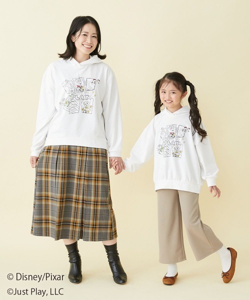 Disney（ディズニー）の「【販売終了】【Disney】いろいろキャラクターフード付トレーナー(親子おそろいコーデ可）（スウェット・レディース・オフホワイト/テラコッタ/ブラック・5L～6L/L～LL/3L～4L）」の17枚目の写真