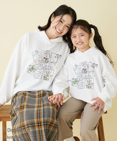 Disney（ディズニー）の「【販売終了】【Disney】いろいろキャラクターフード付トレーナー(親子おそろいコーデ可）（スウェット・レディース・オフホワイト/テラコッタ/ブラック・5L～6L/L～LL/3L～4L）」の18枚目の写真