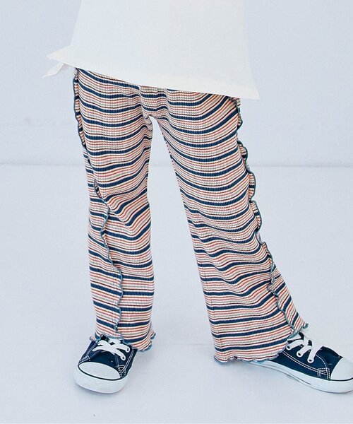 p.premier（ピードットプルミエ）の「【ジュニア対応】マルチボーダーワッフルフレアメロウパンツ（その他パンツ・キッズ・パープル/ブラウン/ブルー・140/130/120/110/100/90/80）」の3枚目の写真