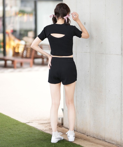 DC（ディーシー）の「DC/ディーシー スウェットショートパンツ LWS252301（スウェットパンツ・レディース・ブラック/ターコイズブルー/グレー/マルチ/スミクロ/ホワイト・S/M）」の19枚目の写真