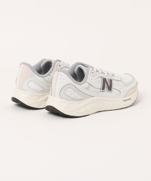 EU,US NEW BALANCE（イーユーユーエスニューバランス）の「【New Balance/ニューバランス】Fresh Foam Arishi v4（スニーカー・メンズ・ホワイト・27.0cm/26.0cm）」の2枚目の写真