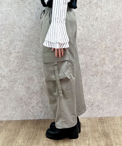 axes femme(アクシーズファム)の「BIGポケットカーゴパンツ(カーゴパンツ・レディース・カーキ/ブラック/ベージュ・FREE)」の5枚目の写真