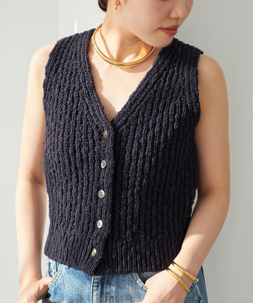 plage(プラージュ)の「COTTON SLUB KNIT ベスト(ベスト・レディース・ネイビー/アイボリー・FREE)」の18枚目の写真