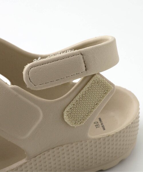 apres les cours(アプレレクール)の「EVAグルカサンダル(サンダル・キッズ・ブラック/ベージュ・15 /16/17/18/19/14)」の5枚目の写真