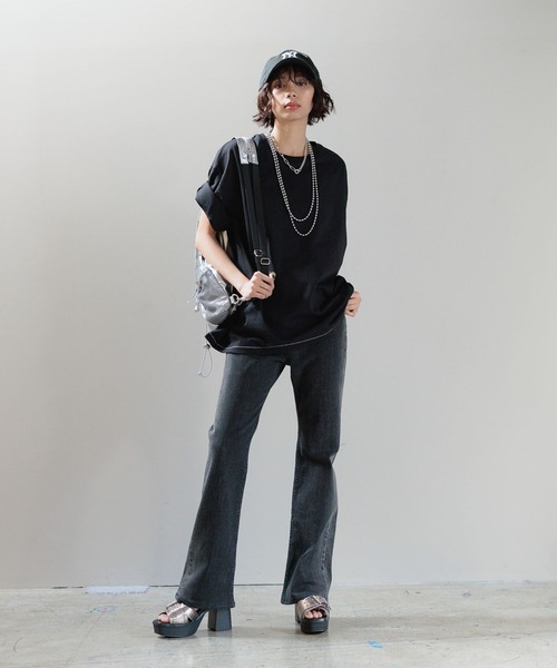 PAGEBOY(ページボーイ)の「ステッチルーズT/WEB限定Sサイズ&カラーあり(Tシャツ/カットソー・レディース・チャコールグレー/オレンジ系その他/ブラック/ブルー系その他/ホワイト/ホワイト系その他・FREE/SMALL)」の15枚目の写真