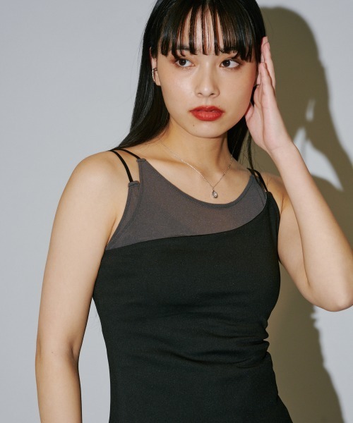 terrace(テラス)の「カップ付きスムースインナーキャミソール (カップ取り外し可能)(キャミソール・レディース・ブラック/チャコールグレー/オフホワイト・MEDIUM)」の7枚目の写真
