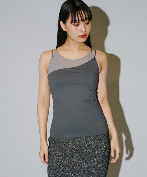 terrace(テラス)の「カップ付きスムースインナーキャミソール (カップ取り外し可能)(キャミソール・レディース・ブラック/チャコールグレー/オフホワイト・MEDIUM)」の19枚目の写真