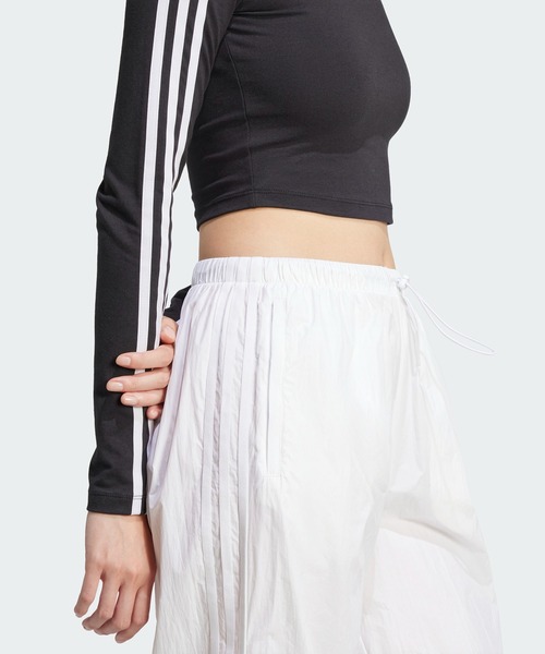 adidas(アディダス)の「adidas/アディダス 3S LS CROP スリーストライプス 長袖クロップTシャツ(Tシャツ/カットソー・レディース・ホワイト/ブラック・L/M/S/XS/XL)」の4枚目の写真