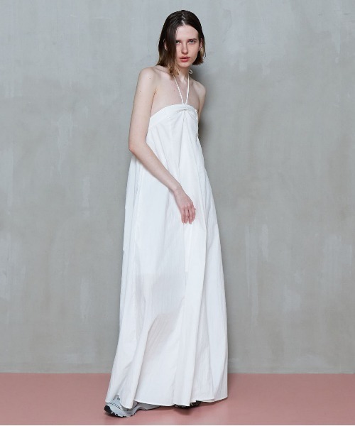 NORMA KAMALI フリルアシンメトリーマキシドレス Norma Kamali アシンメトリーヘム ドレス | ブラック | FARFETCH JP