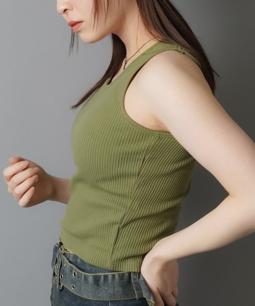 SPINNS（スピンズ）の「去年より柔らかくさらに着心地UP！/カップ付き アメスリタンクトップ/2サイズ・4色展開（タンクトップ・レディース・チャコール/カーキ/オフホワイト/ブラック・M/S）」の21枚目の写真