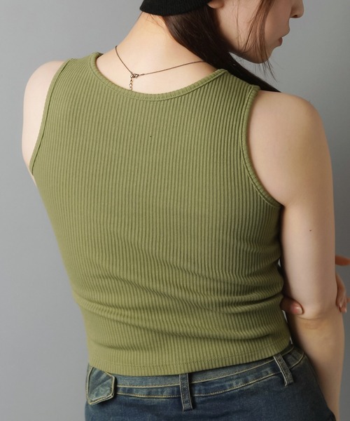 SPINNS（スピンズ）の「去年より柔らかくさらに着心地UP！/カップ付き アメスリタンクトップ/2サイズ・4色展開（タンクトップ・レディース・チャコール/カーキ/オフホワイト/ブラック・M/S）」の22枚目の写真