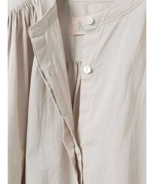 MidiUmi(ミディウミ)の「MidiUmi ギャザーワイドシャツ(シャツ/ブラウス・レディース・ブラック/ホワイト系その他/オフホワイト/サックスブルー/ブルー/ライトグレー・FREE)」の11枚目の写真