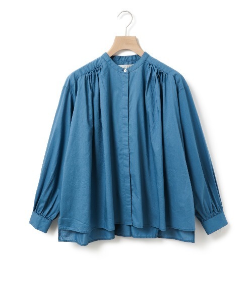 MidiUmi(ミディウミ)の「MidiUmi ギャザーワイドシャツ(シャツ/ブラウス・レディース・ブラック/ホワイト系その他/オフホワイト/サックスブルー/ブルー/ライトグレー・FREE)」の1枚目の写真