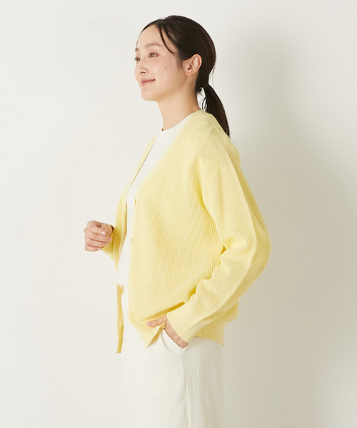 MELROSE claire（メルローズ クレール）の「【コットンメッシュVネックカーディガン】（カーディガン/ボレロ・レディース・ライトイエロー/オフホワイト/ネイビー・FREE）」の12枚目の写真