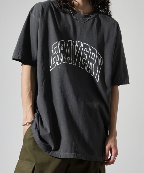 MODISH GAZE(モディシュガゼ)の「MODISH GAZE ピグメントアーチロゴTシャツ(BRAVERY)(Tシャツ/カットソー・メンズ・スミクロ/アイボリー/バーガンディー・M/L)」の17枚目の写真
