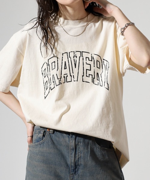 MODISH GAZE(モディシュガゼ)の「MODISH GAZE ピグメントアーチロゴTシャツ(BRAVERY)(Tシャツ/カットソー・メンズ・スミクロ/アイボリー/バーガンディー・M/L)」の12枚目の写真