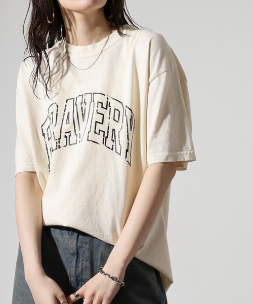 MODISH GAZE(モディシュガゼ)の「MODISH GAZE ピグメントアーチロゴTシャツ(BRAVERY)(Tシャツ/カットソー・メンズ・スミクロ/アイボリー/バーガンディー・M/L)」の14枚目の写真