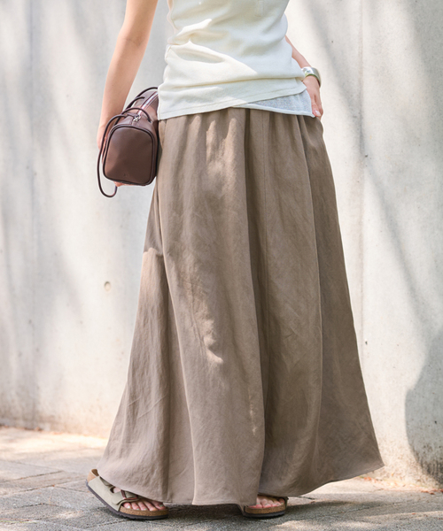 FRAMeWORK(フレームワーク)の「リヨセルラミーフレアスカート(スカート・レディース・ブラック/ホワイト/モカ/ブルー系その他・36/38/40)」の8枚目の写真