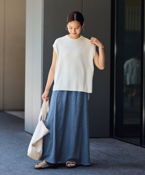 FRAMeWORK(フレームワーク)の「リヨセルラミーフレアスカート(スカート・レディース・ブラック/ホワイト/モカ/ブルー系その他・36/38/40)」の9枚目の写真