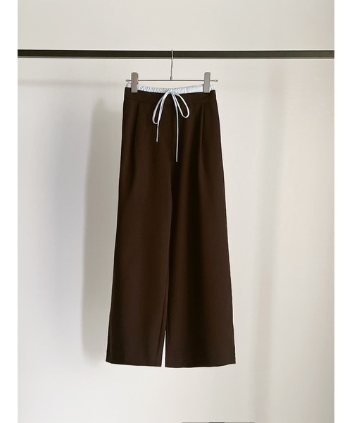 Brown&Street(ブラウンアンドストリート)の「配色ベルトスラックス(その他パンツ・レディース・ブラウン/オフホワイト・FREE/L~LL)」の1枚目の写真