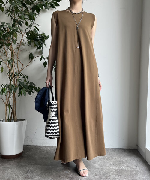 DouDou（ドゥドゥ）の「シルケットスムースフレアカットワンピース（ワンピース・レディース・ブラック/オリーブ/レッド・FREE）」の13枚目の写真