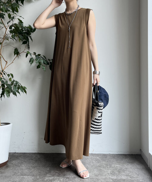 DouDou（ドゥドゥ）の「シルケットスムースフレアカットワンピース（ワンピース・レディース・ブラック/オリーブ/レッド・FREE）」の15枚目の写真