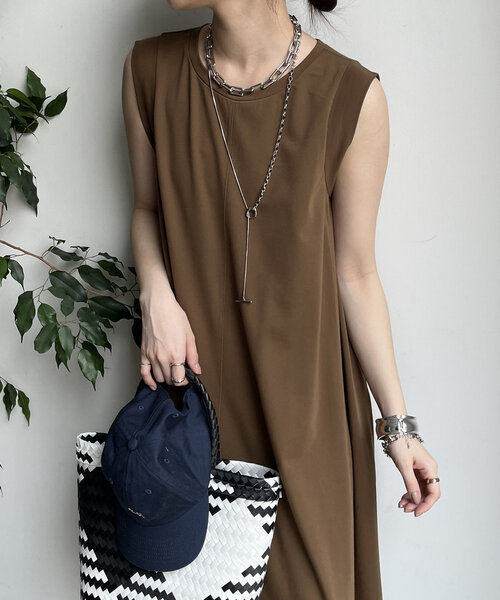 DouDou（ドゥドゥ）の「シルケットスムースフレアカットワンピース（ワンピース・レディース・ブラック/オリーブ/レッド・FREE）」の21枚目の写真