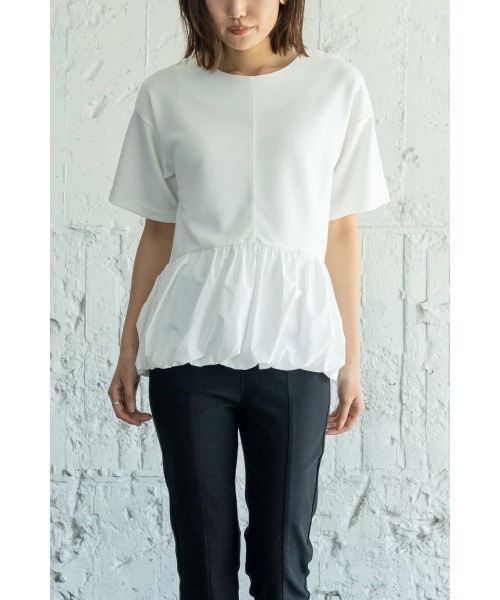 M.deux(エムドゥ)の「〈バルーンペプラムプルオーバー〉(シャツ/ブラウス・レディース・ブラック/オフホワイト・MEDIUM)」の5枚目の写真