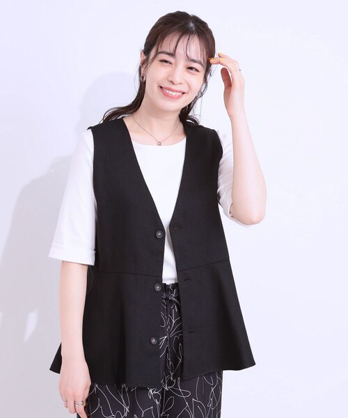 DRESKIP(ドレスキップ)の「【S-LL】いつものコーデにプラスワン 麻混ペプラムベスト(ベスト・レディース・ブラック/オフホワイト/ベージュ・01/02/04/03)」の8枚目の写真