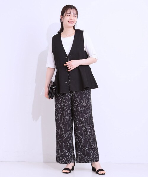 DRESKIP(ドレスキップ)の「【S-LL】いつものコーデにプラスワン 麻混ペプラムベスト(ベスト・レディース・ブラック/オフホワイト/ベージュ・01/02/04/03)」の10枚目の写真