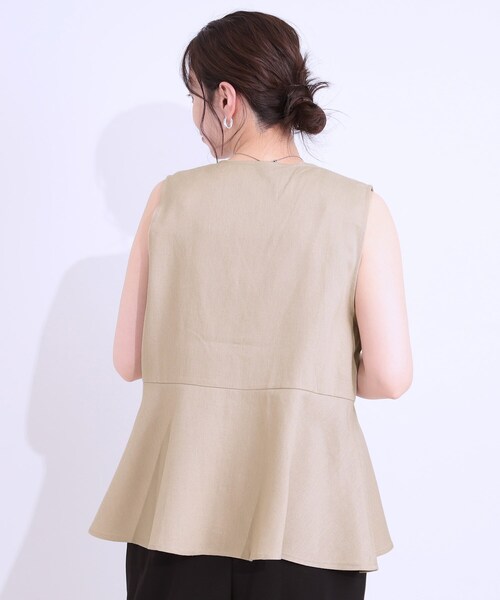 DRESKIP(ドレスキップ)の「【S-LL】いつものコーデにプラスワン 麻混ペプラムベスト(ベスト・レディース・ブラック/オフホワイト/ベージュ・01/02/04/03)」の13枚目の写真