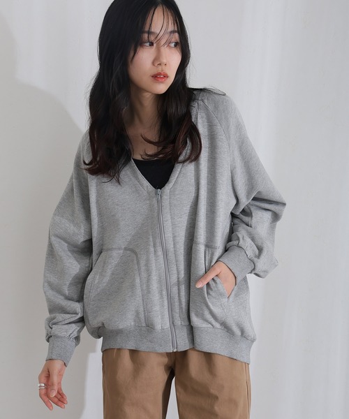 ElegChic(エレグシック)の「ミニ裏毛V空きジップアップブルゾン(ブルゾン・レディース・ライトベージュ/ブラック/ライトグレー/グレー・4L/XL/M)」の15枚目の写真