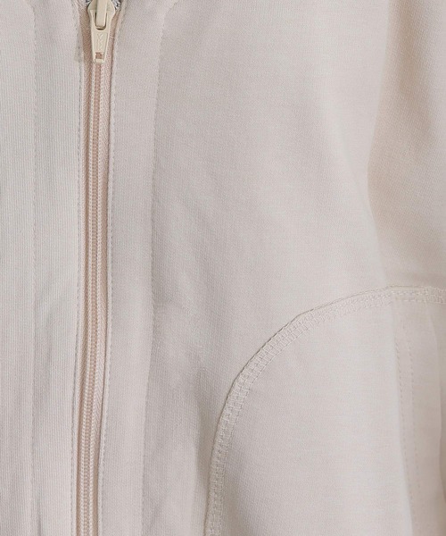 ElegChic(エレグシック)の「ミニ裏毛V空きジップアップブルゾン(ブルゾン・レディース・ライトベージュ/ブラック/ライトグレー/グレー・4L/XL/M)」の7枚目の写真