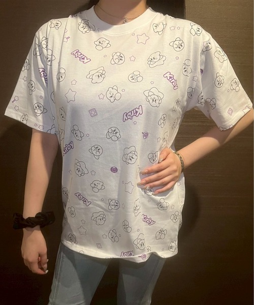 ALWAYS GOOD TIME(オルウェイズグッドタイム)の「【星のカービィ/KIRBY 】QUICK DRY/吸湿速乾 20/-OE天竺 ポケット付き/ワンポイント刺繍/バックプリント/総柄 半袖Tシャツ アソート(Tシャツ/カットソー・レディース・ネイビー/オートミール/スミクロ/ホワイト系1/ホワイト系2/ブラック系1/ブラック系2/グリーン系/ブルー系1/ブルー系2/ピンク系1/ピンク系2・M/L)」の3枚目の写真
