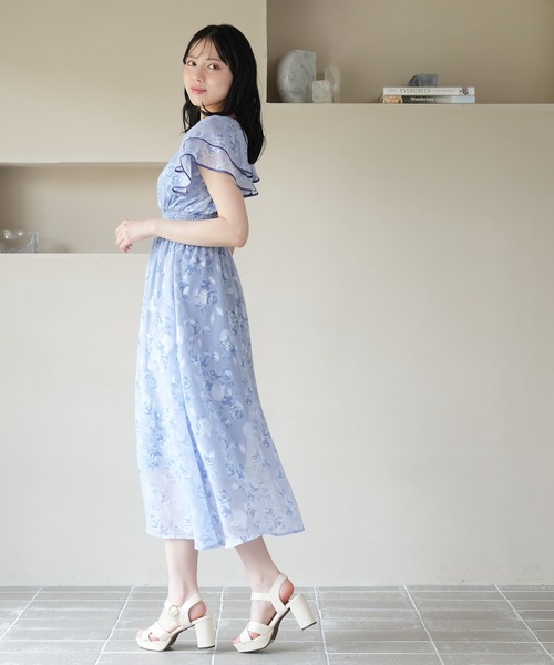 ASTORIA ODIER（アストリアオディール）の「オパール花柄ワンピース（ワンピース・レディース・ホワイト/ブルー・MEDIUM）」の9枚目の写真