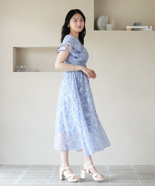 ASTORIA ODIER（アストリアオディール）の「オパール花柄ワンピース（ワンピース・レディース・ホワイト/ブルー・MEDIUM）」の8枚目の写真