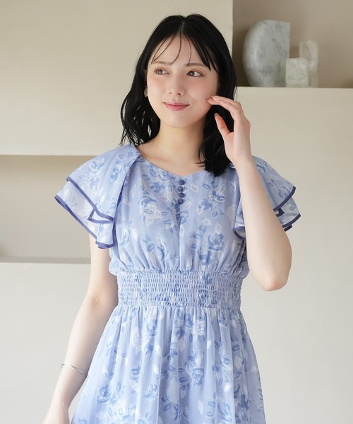 ASTORIA ODIER（アストリアオディール）の「オパール花柄ワンピース（ワンピース・レディース・ホワイト/ブルー・MEDIUM）」の7枚目の写真