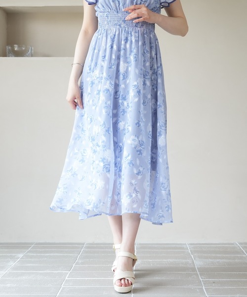 ASTORIA ODIER（アストリアオディール）の「オパール花柄ワンピース（ワンピース・レディース・ホワイト/ブルー・MEDIUM）」の5枚目の写真