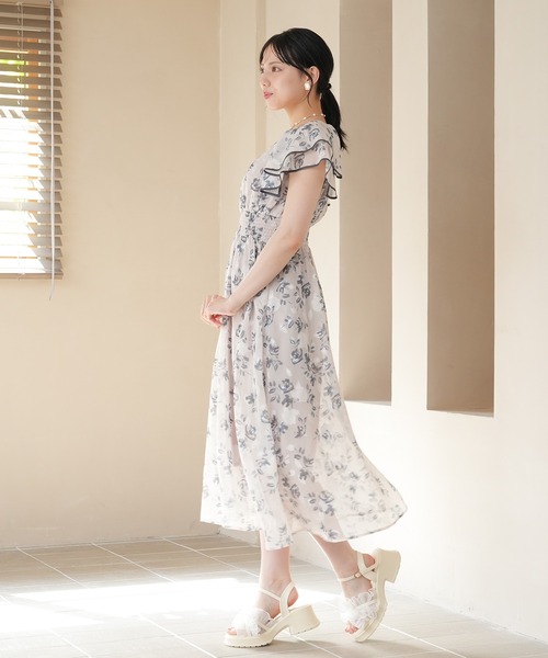 ASTORIA ODIER（アストリアオディール）の「オパール花柄ワンピース（ワンピース・レディース・ホワイト/ブルー・MEDIUM）」の19枚目の写真