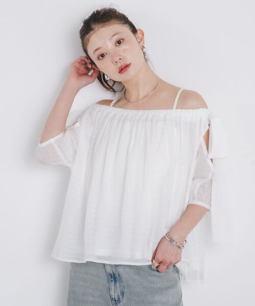 kivi（キヴィ）の「offshoulderribbonBL（シャツ/ブラウス・レディース・ブラック/オフホワイト/ブルー・FREE）」の16枚目の写真