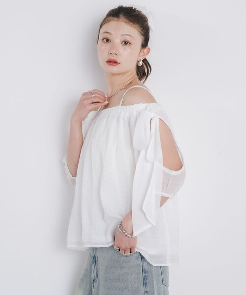 kivi（キヴィ）の「offshoulderribbonBL（シャツ/ブラウス・レディース・ブラック/オフホワイト/ブルー・FREE）」の15枚目の写真
