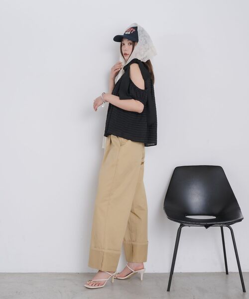 kivi（キヴィ）の「offshoulderribbonBL（シャツ/ブラウス・レディース・ブラック/オフホワイト/ブルー・FREE）」の11枚目の写真